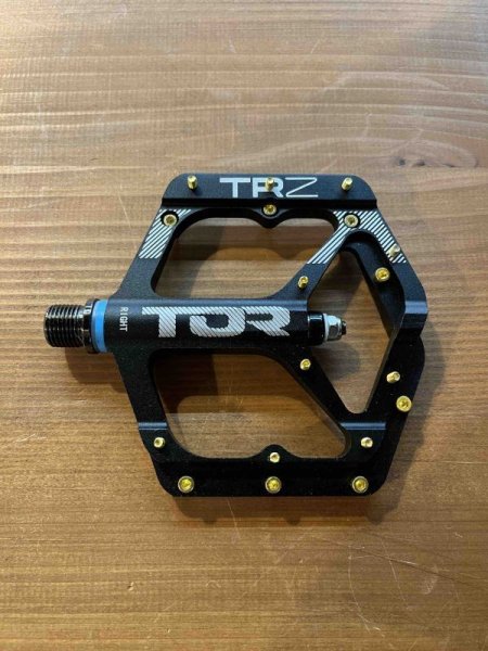 画像1: TOR TRZ CNC Platform Pedals (BLACK) (1)