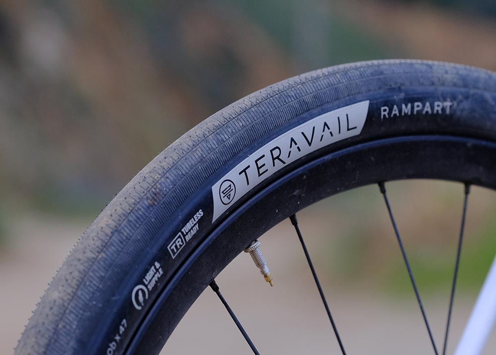TERAVAILE Rampart 650b 47 Light Supple HAPPY BIKES